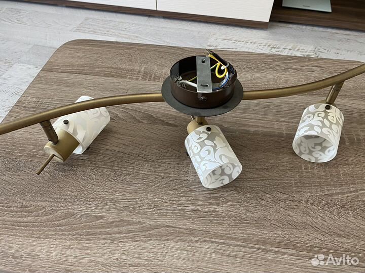 Светильник потолочный