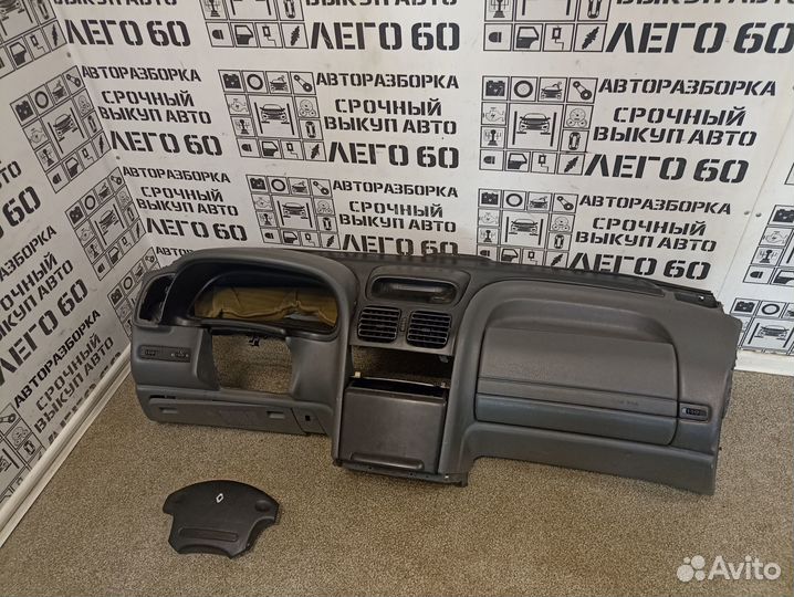 Подушка безопасности, торпедо Renault Laguna 1