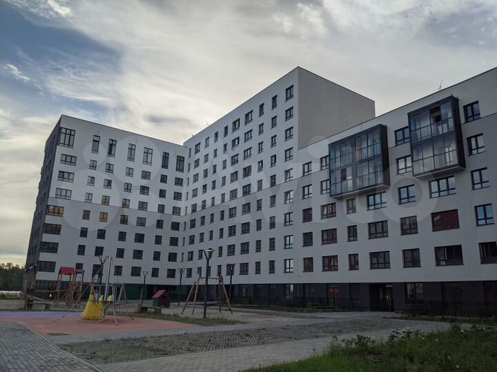 3-к. квартира, 80 м², 4/10 эт.