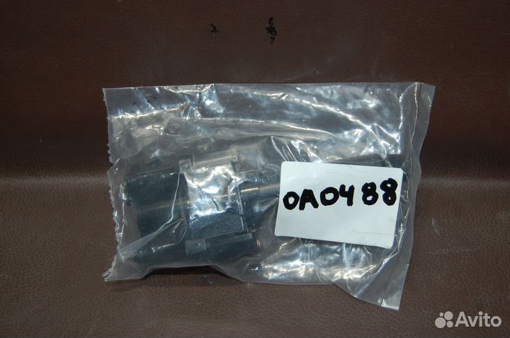 Форсунка омывателя фары правой - Toyota Camry XV50