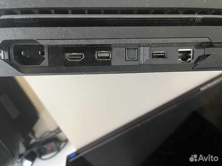 Sony PS4 pro 1tb