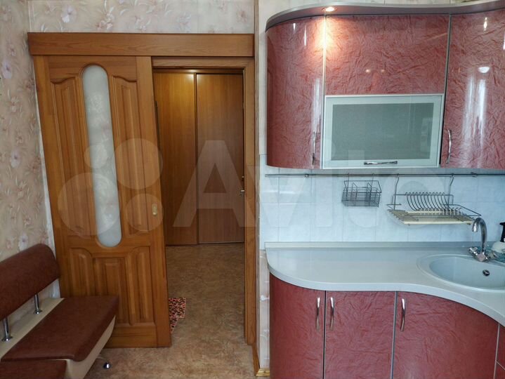 2-к. квартира, 50 м², 2/10 эт.