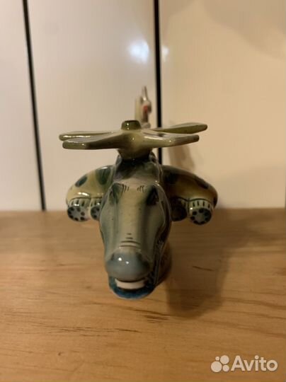 Фигурка ми-24 “Крокодил» (гжель)