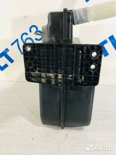 Бачок омывателя skoda yeti 1 рест 1.6 MT