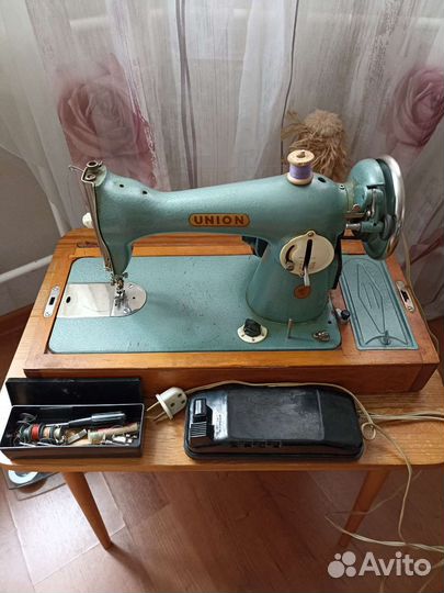 Швейная машина Подольск с электроприводом