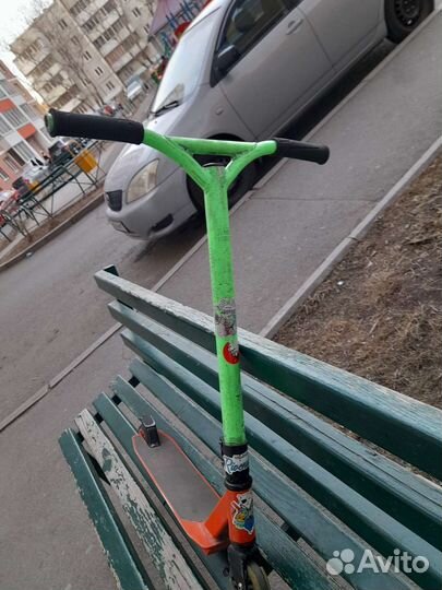 Продам самокат duke 202