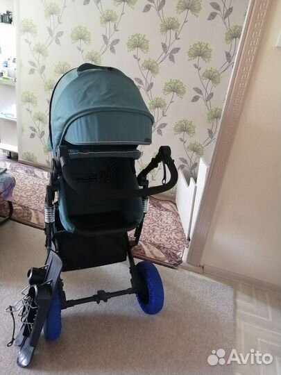 Прогулочная коляска 2 в 1