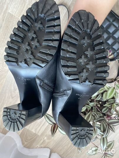 Сапоги женские натуральная кожа 39 40 как новые