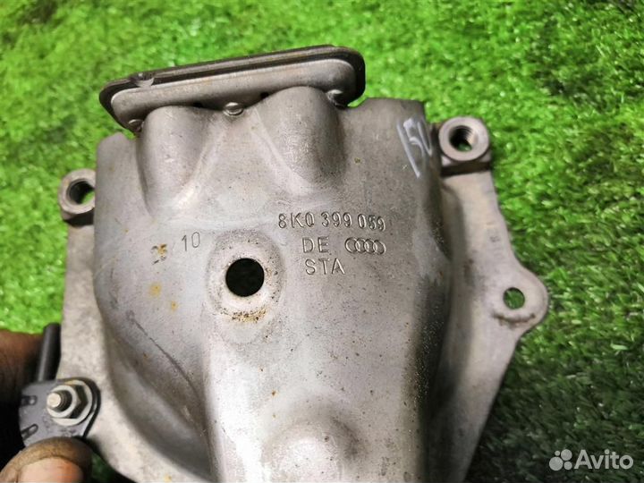 Кронштейн двигателя левый Audi A5 /S5 Coupe/Sport