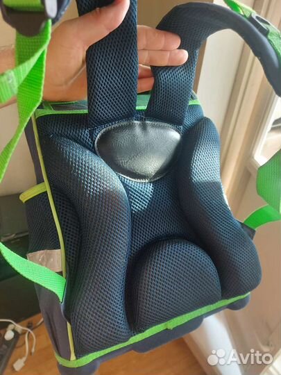 Школьный рюкзак (ранец)