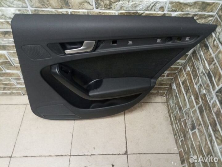 Обшивка боковой двери задняя правая Audi A4 8K