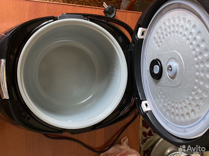 Мультиварка polaris pmc 0517 Expert (5л, 860 Вт)