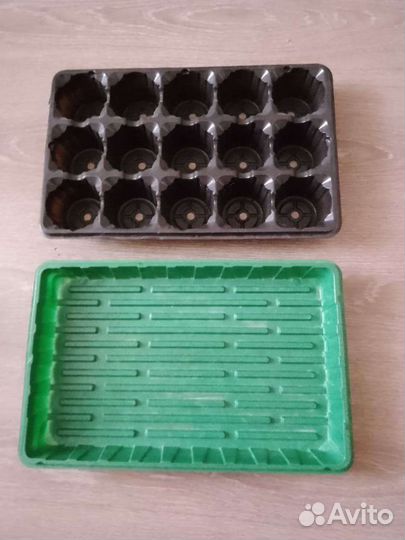 Ящик пластиковый для рассады б/у