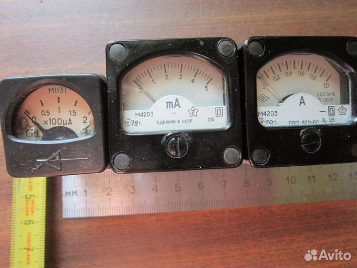 Индикаторы стрелочные