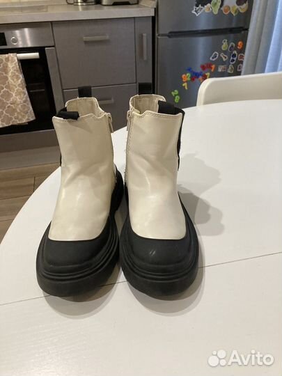 Ботинки осень Zara р 37