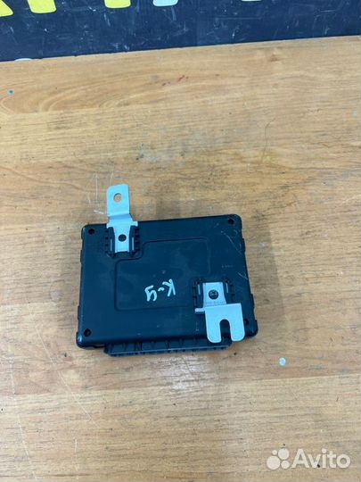 Блок электронный Kia Quoris 1 G8BE 2012-2019