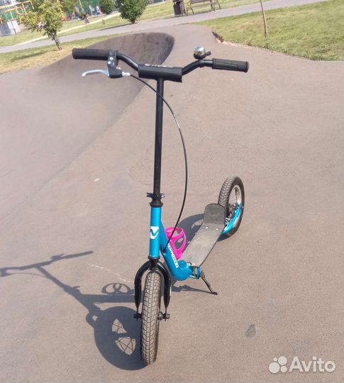 Самокат Новатрек