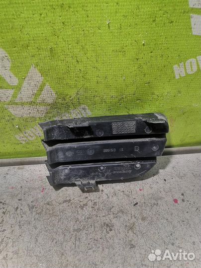 Накладка переднего бампера Рено Меган 2