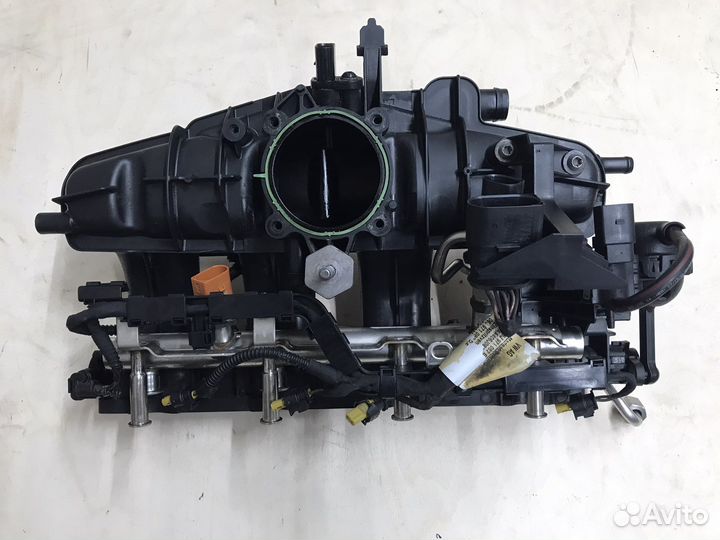 Впускной коллектор 06J133185EQ Passat B7,1.8 TSI