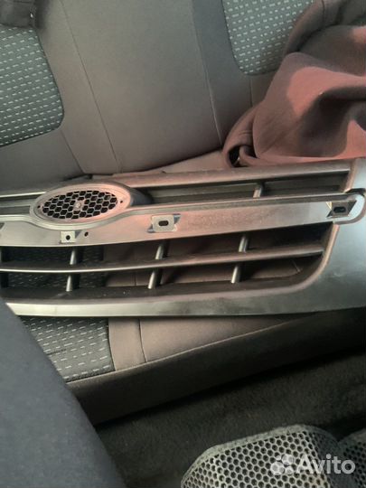 Решетка granta новая