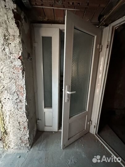 Дверь пластиковая