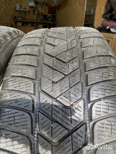Pirelli Scorpion Winter 235/50 R19