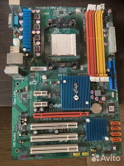 Материнские платы разные