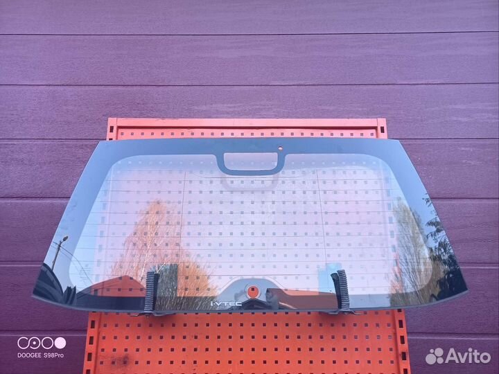 Стекло заднее Honda cr-v