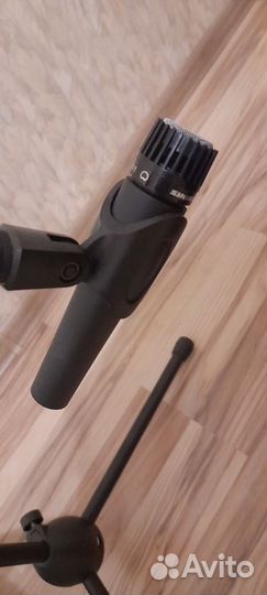 Динамический микрофон