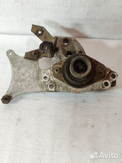 Подушка кронштейн кпп левый citroen c5