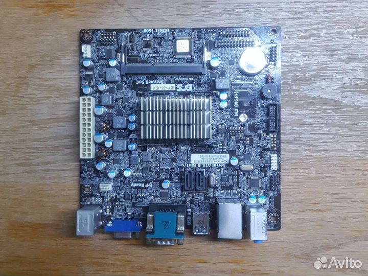 Материнская плата miniITX