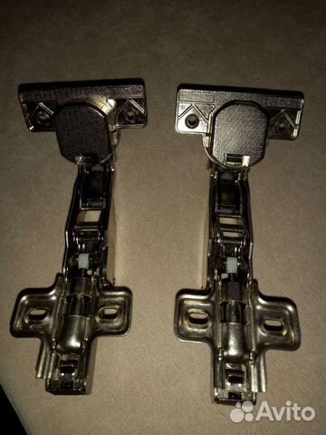 Петли мебельные поворотные с доводчиками