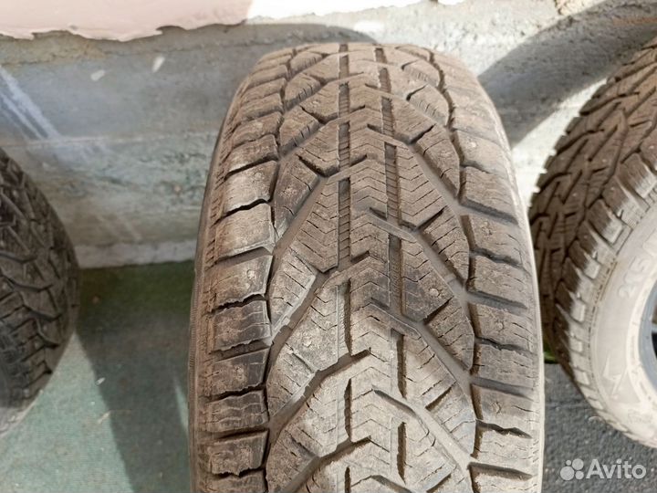 Cordovan Winter Claw Extreme Grip MX 215/60 R17 95