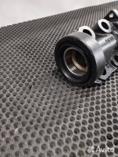 Кронштейн стабилизатора кабины Volvo FH4 21817845