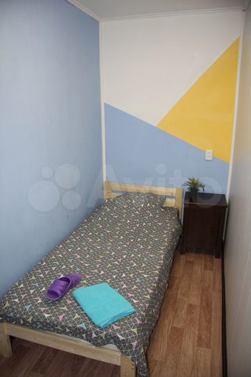 Комната 11 м² в 3-к., 2/4 эт.