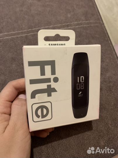 Часы samsung Fit E