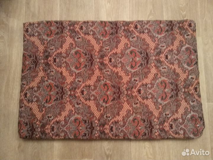 Лежанки для собак новые