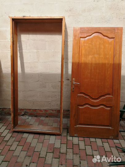Дверь входная деревянная бу