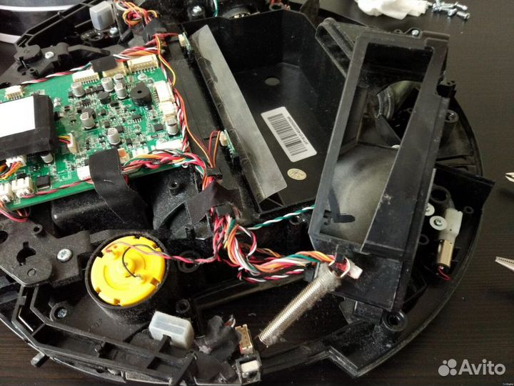 Ремонт роботов пылесосов / ремонт пылесосов