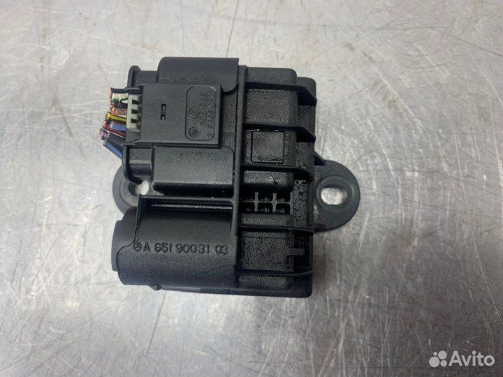 Реле свечей накала Mercedes V-Class W447 OM651 2.2