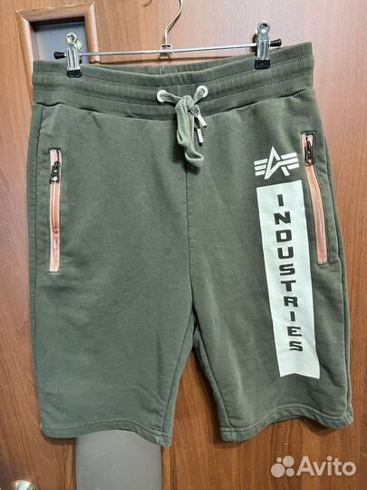 Шорты Alpha Industries