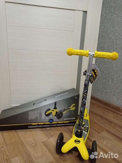 Самокат детский Бэтмен