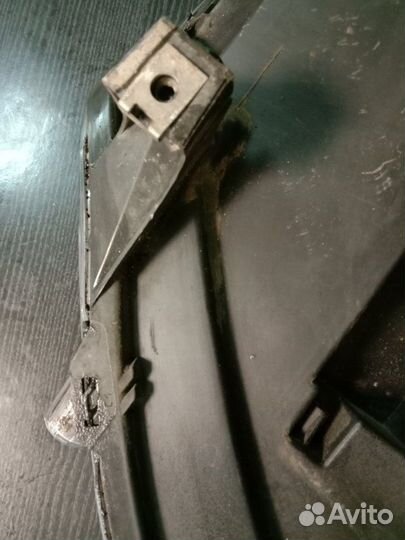 Фара галогеновая передняя левая Peugeot 2008 EP6C