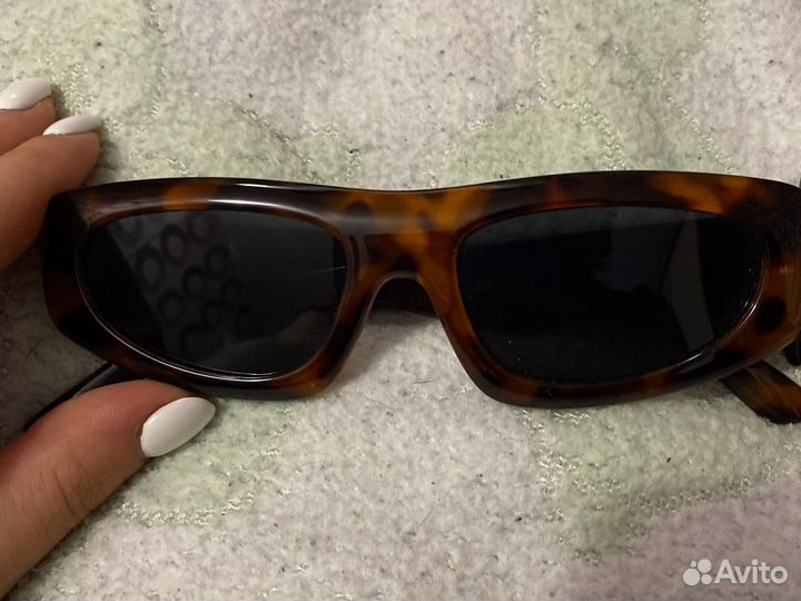 Солнцезащитные очки