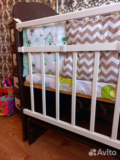Детская кроватка с маятником весь комплект