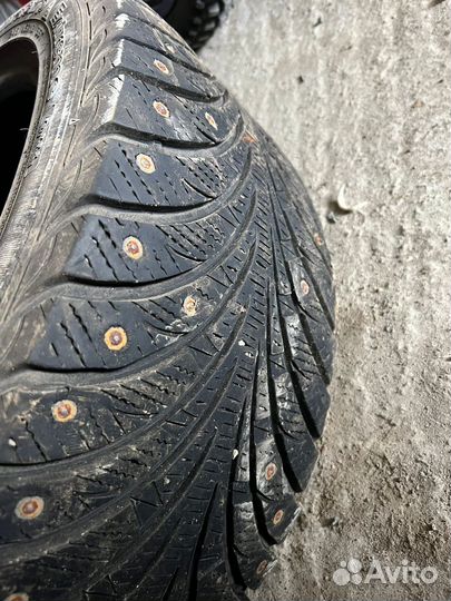 Goodyear UltraGrip Extreme 245/45 R18