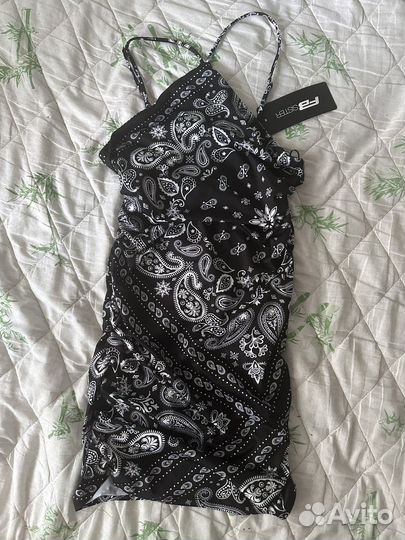 Платье женское