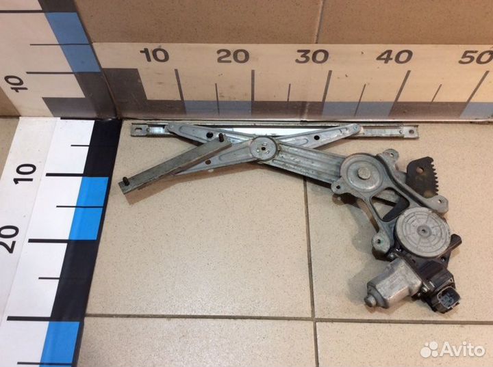 Стеклоподъемник электрический задний правый Nissan