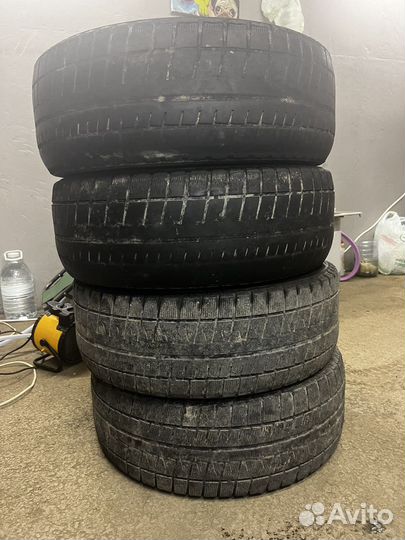 Bridgestone Blizzak RFT 205/55 R16