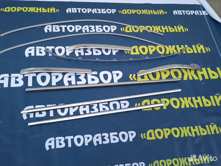 Молдинги хром Фольксваген Туарег 12-17г.в